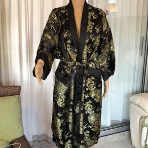 Reversible Chinese Lounge Robe with four pockets